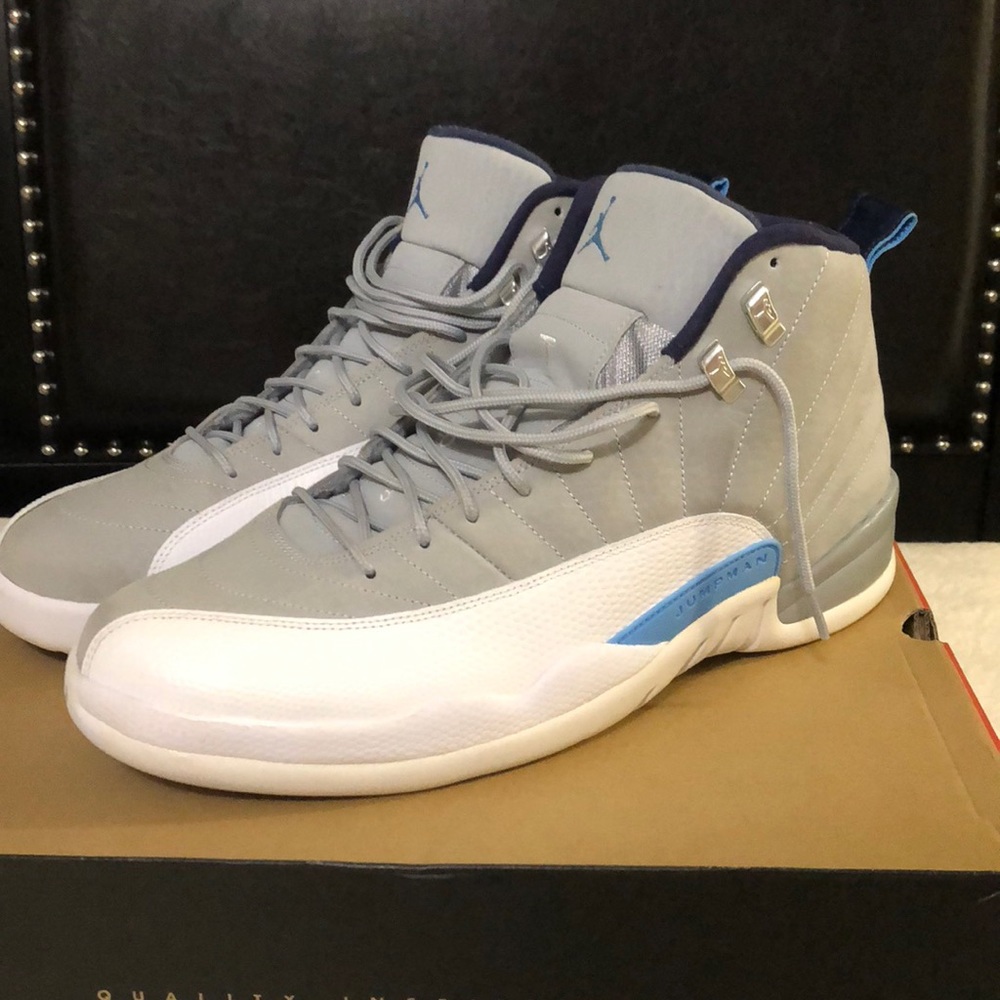 Air Jordan 12 retro grey university blue